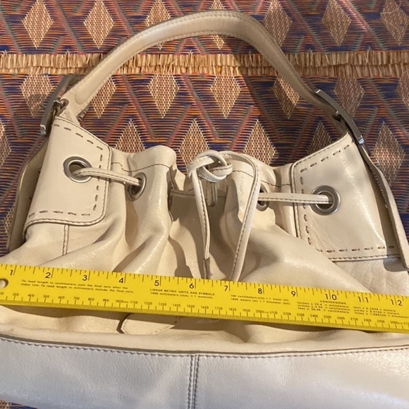 Vintage GUC Cole Hann leather Ecru shoulder bucket bag - Picture 3 of 7